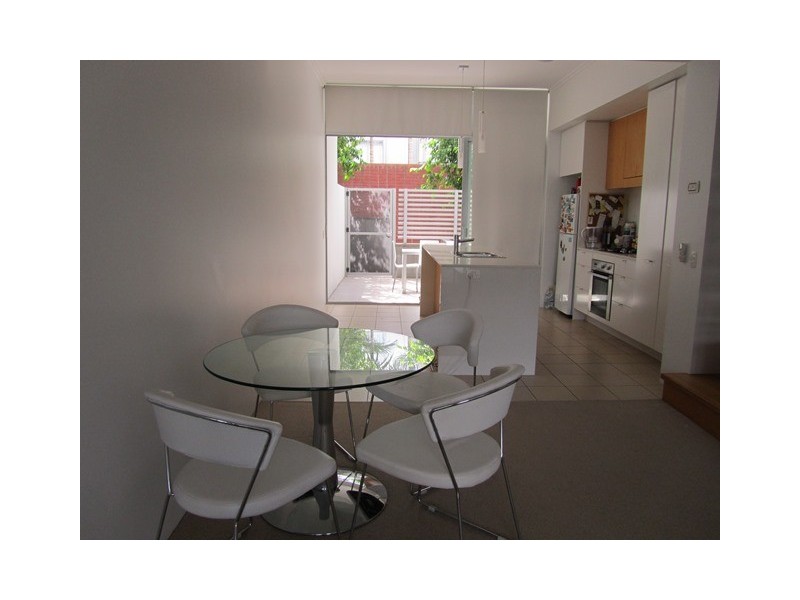 09/20 Anthony Street, West End QLD 4101