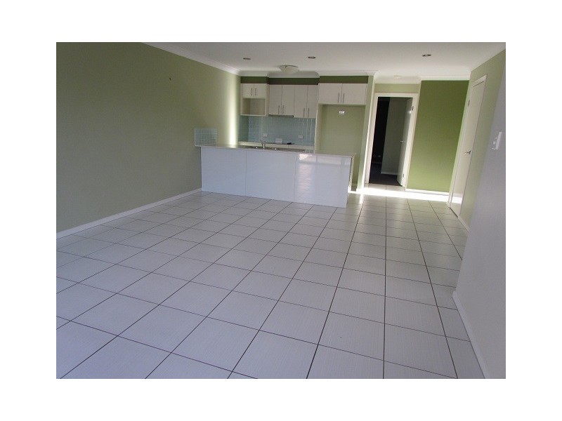1/24 Bluetail Crescent, Coomera QLD 4209