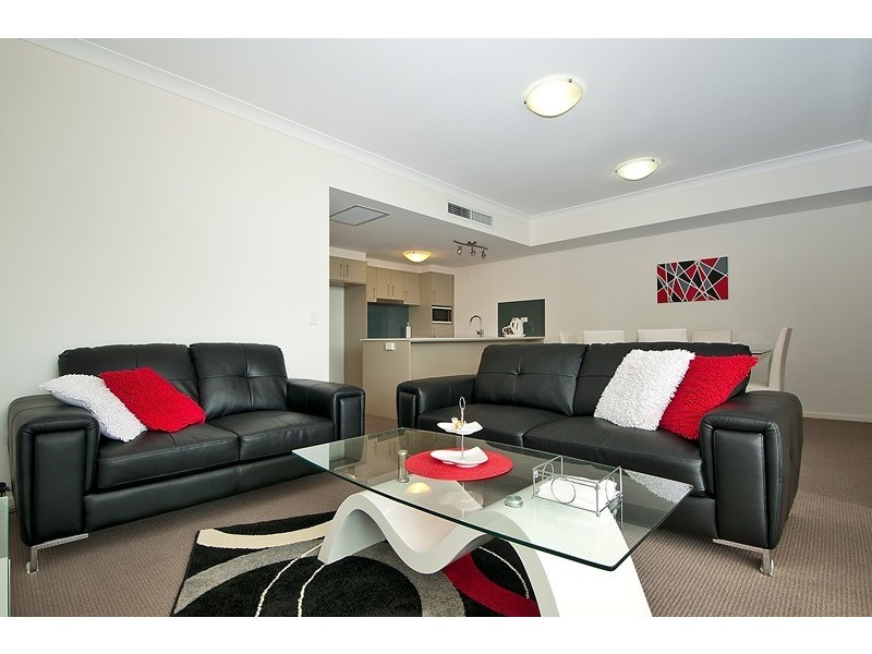 883/51 Playfield Street, Chermside QLD 4032