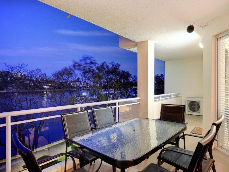 50 Rotherham Street, Kangaroo Point QLD 4169