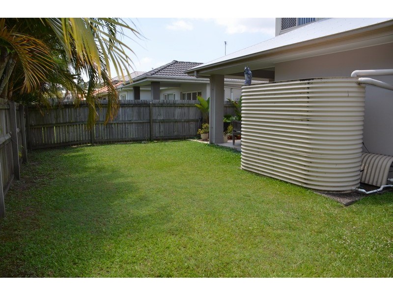 20 Marks Drive, Varsity Lakes QLD 4227