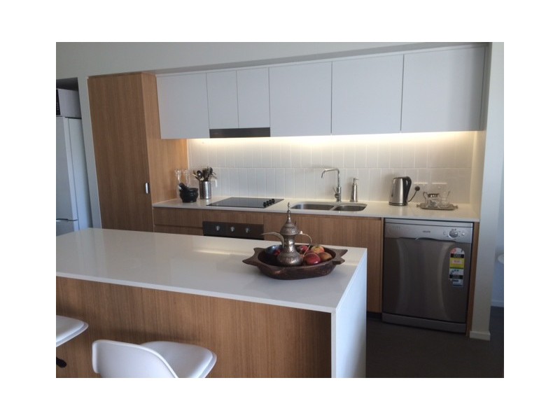 2/2 Garden Terrace, Newmarket QLD 4051