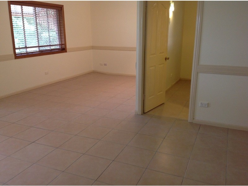 6 LOOKOUT COURT, Camp Mountain QLD 4520