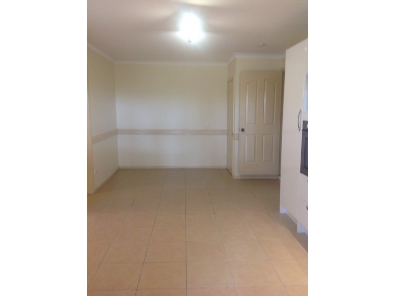 6 LOOKOUT COURT, Camp Mountain QLD 4520