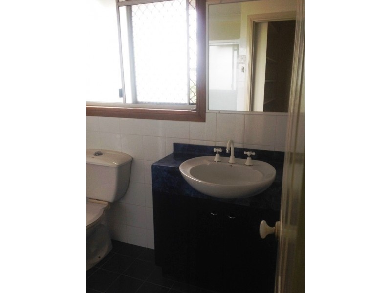 6 LOOKOUT COURT, Camp Mountain QLD 4520