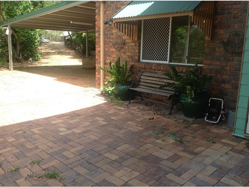 6 LOOKOUT COURT, Camp Mountain QLD 4520