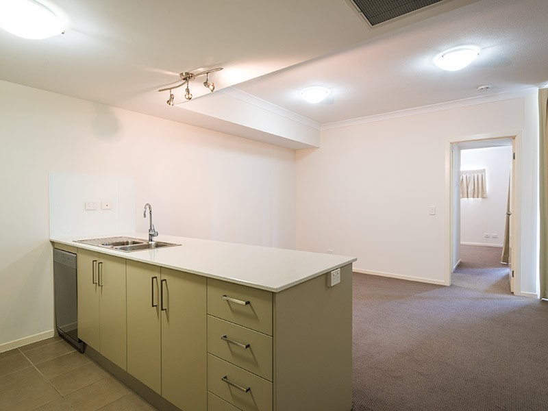 883/51 Playfield Street, Chermside QLD 4032