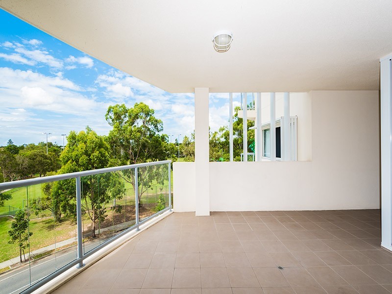 883/51 Playfield Street, Chermside QLD 4032