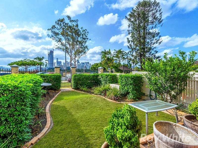 10/236 River Terrace, Kangaroo Point QLD 4169