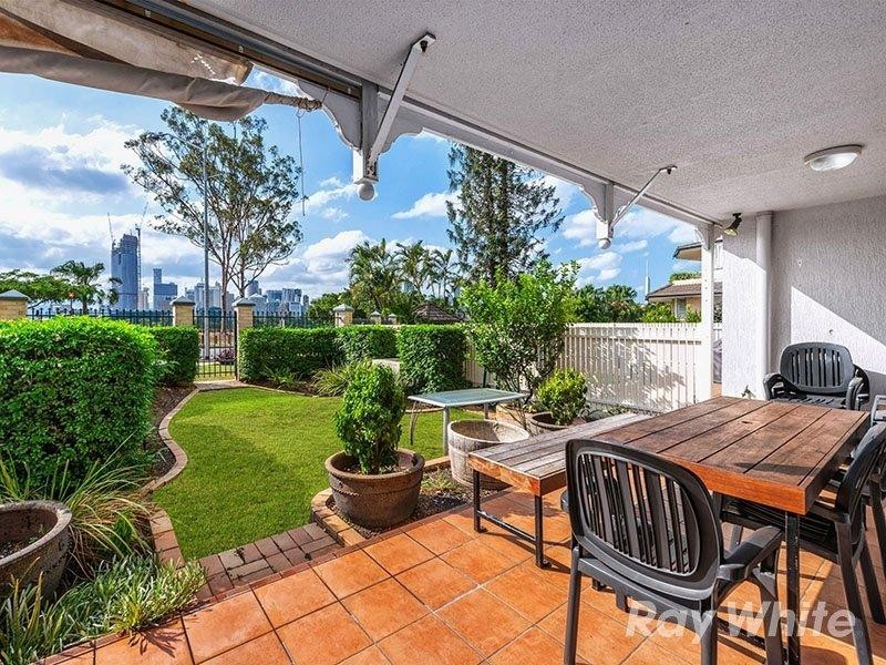 10/236 River Terrace, Kangaroo Point QLD 4169