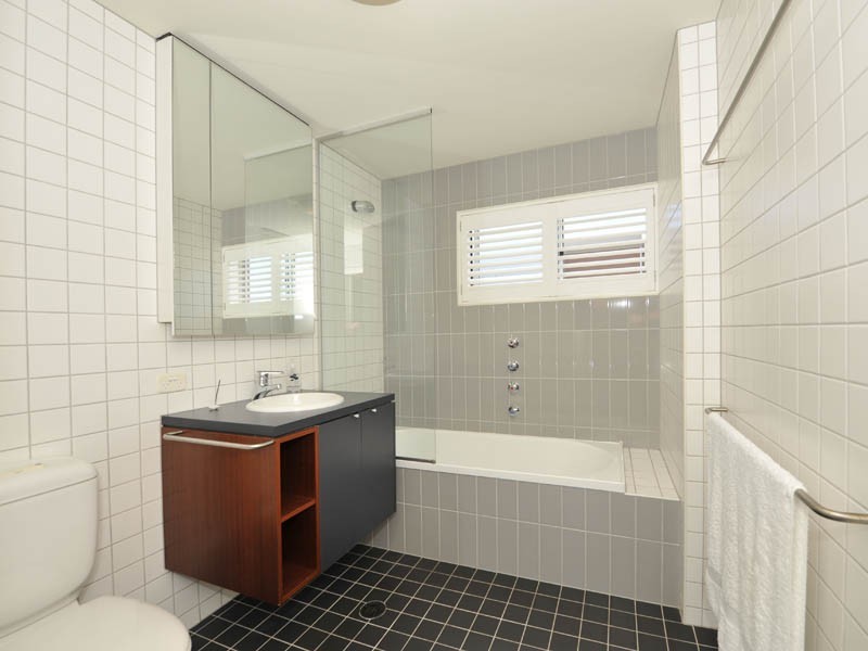 21 Love Street, Bulimba QLD 4171