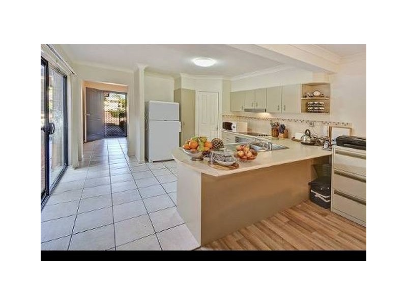 6/2 Springhill Drive, Sippy Downs QLD 4556