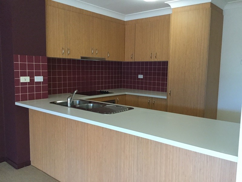 33 Clark St, Biggera Waters QLD 4216