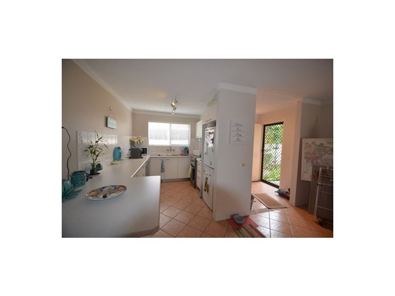 14 Christina Court, Mermaid Waters QLD 4218