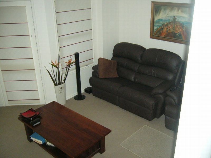 35/18 Tallebudgeera Creek Rd,, Burleigh Heads QLD 4220