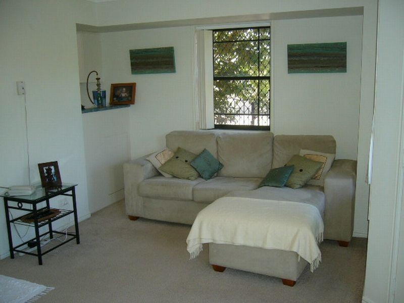 35/18 Tallebudgeera Creek Rd,, Burleigh Heads QLD 4220