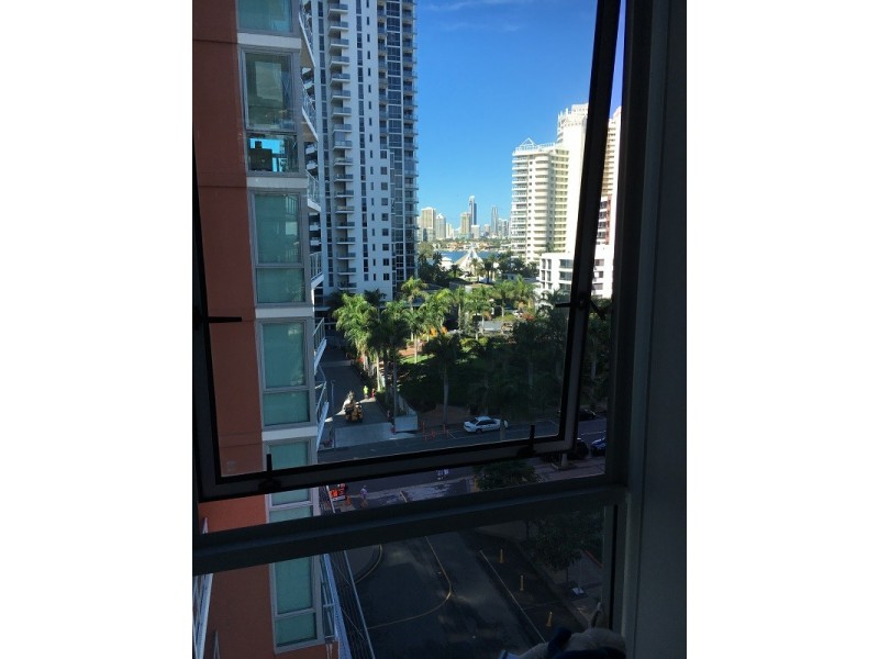 1002/1 Como Crescent, Southport QLD 4215