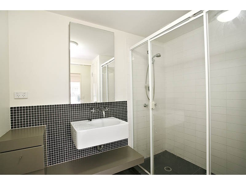 033/5 Duncan Street,, West End QLD 4101