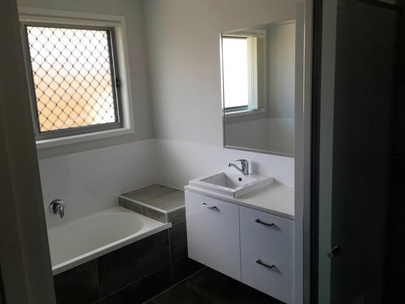 51 CLEARWATER STREET, Bethania QLD 4205