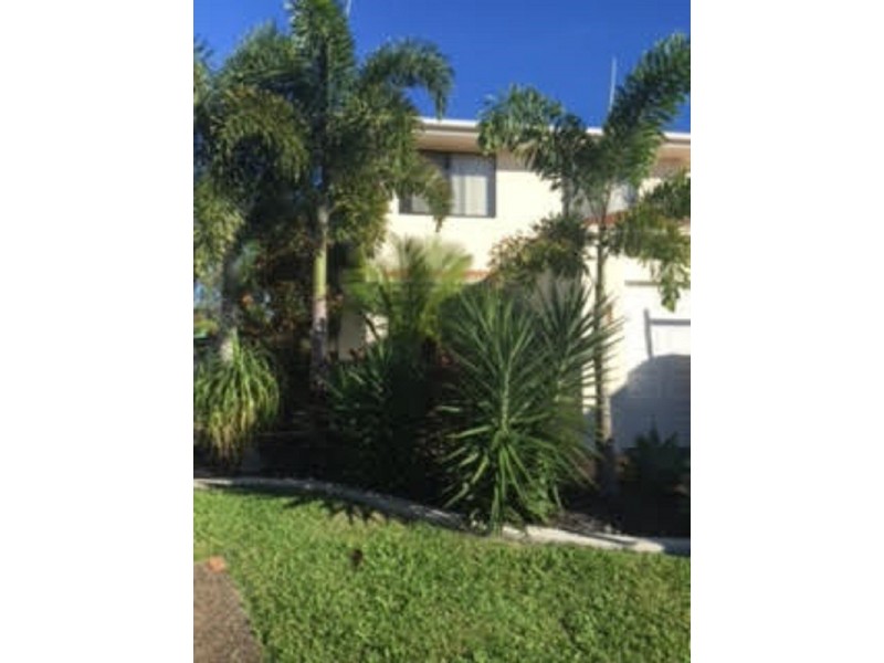 323 Christine Avenue, Varsity Lakes QLD 4227