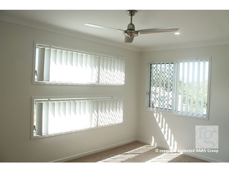 75 Hanover Drive, Pimpama QLD 4209