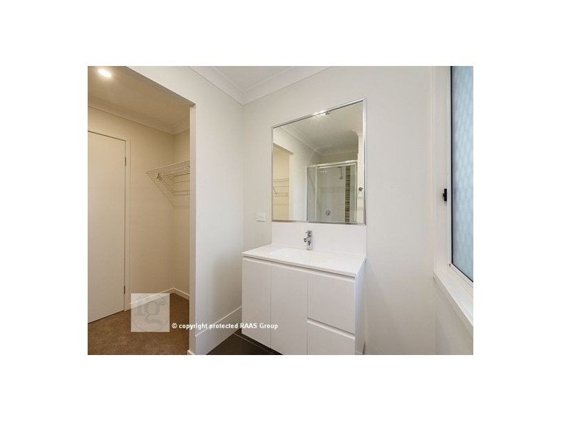 75 Hanover Drive, Pimpama QLD 4209