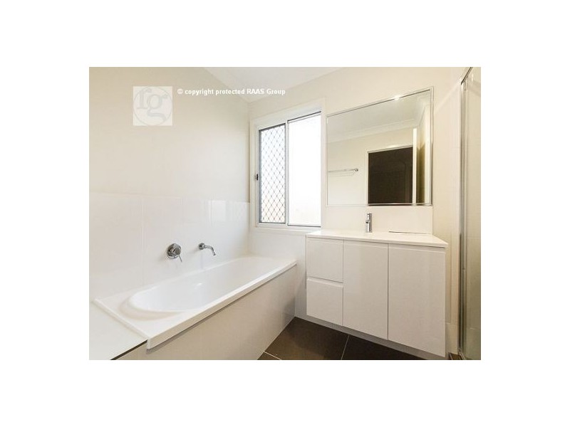 75 Hanover Drive, Pimpama QLD 4209