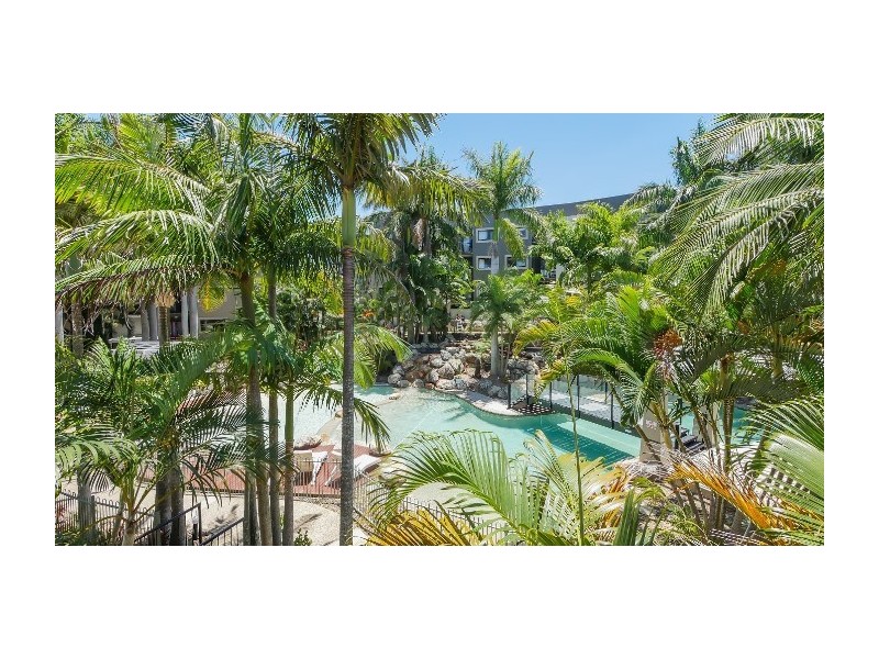 24/1 Great Hall Dve, Nobby Beach QLD 4218