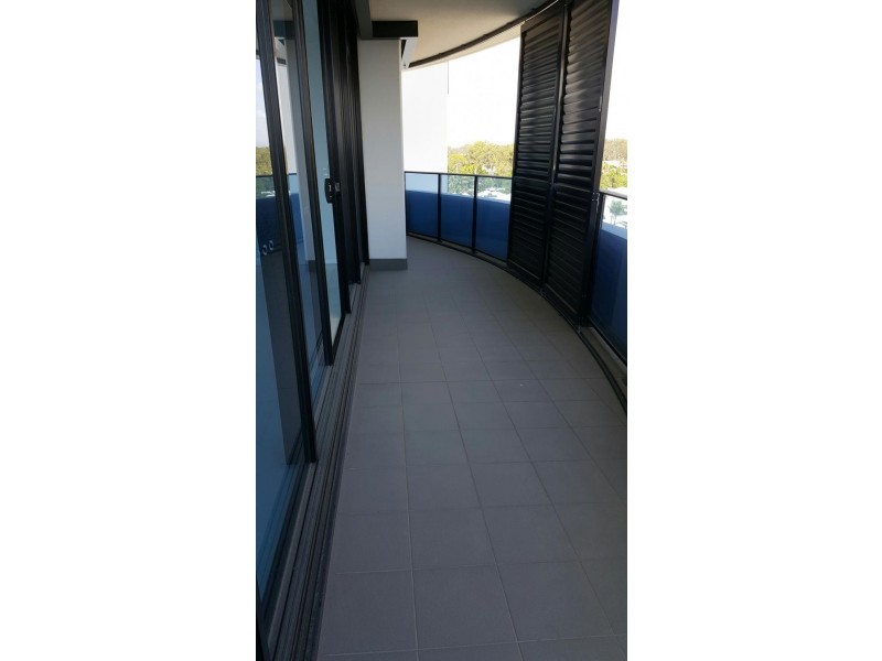 @/5 Harbour Side Court, Biggera Waters QLD 4216