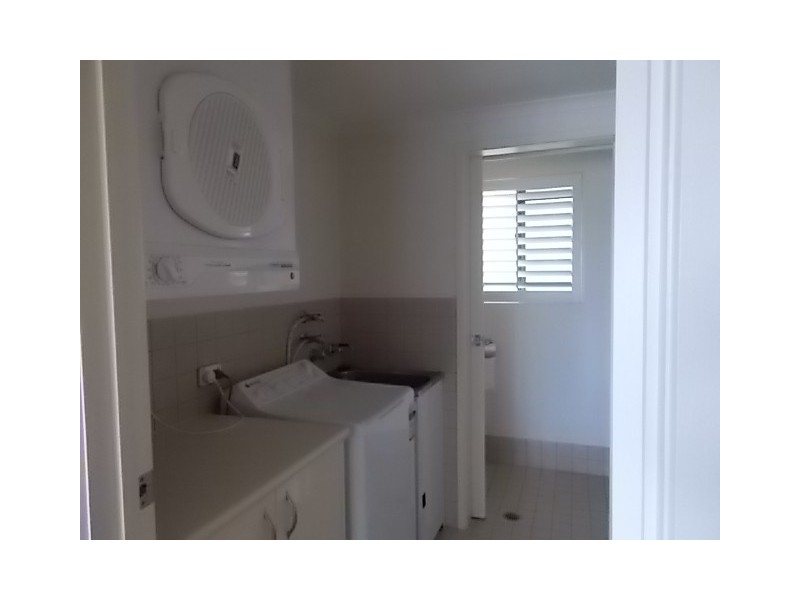 41/81 Boykambil Esp Nth, Hope Island QLD 4212