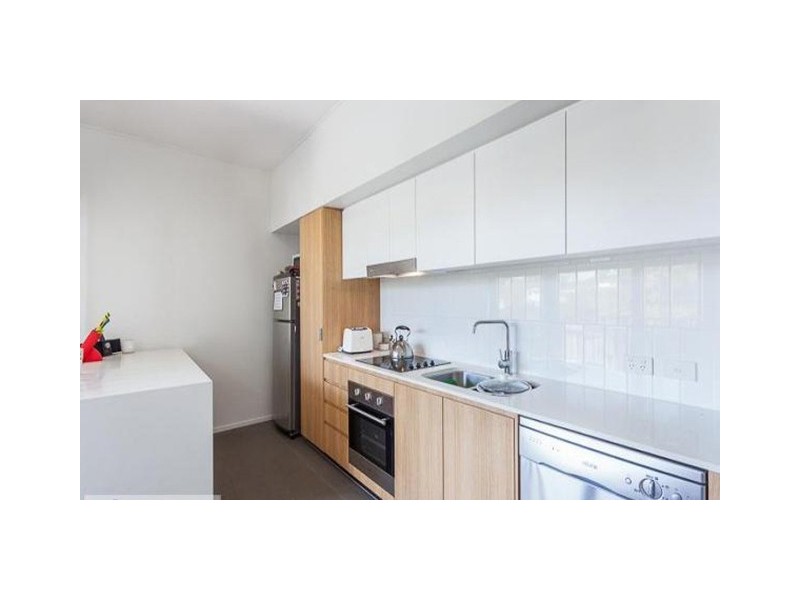 5/2-4 Garden Tce, Newmarket QLD 4051