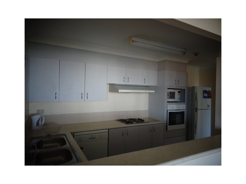 1111/70 REMEMBRANCE DVE, Surfers Paradise QLD 4217