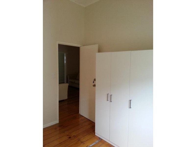243 SIR FRED SCHONELL DRIVE, St Lucia QLD 4067