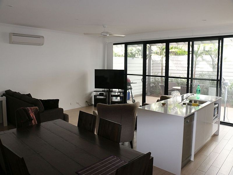@/42 Stadium Drive, Robina QLD 4226