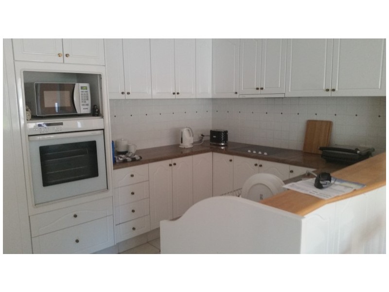 7/100 Cotlew St East, Southport QLD 4215