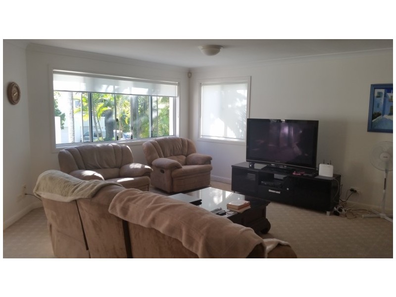 7/100 Cotlew St East, Southport QLD 4215