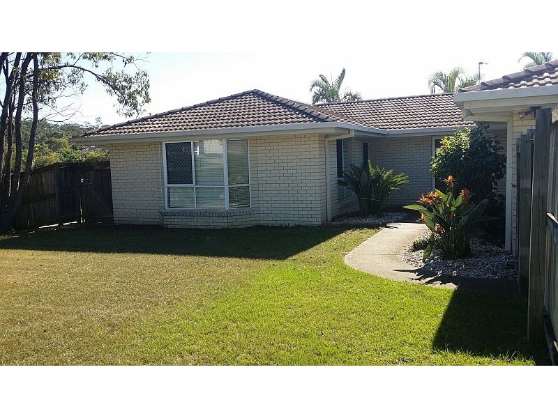 2 Eric Sykes Close, Parkwood QLD 4214