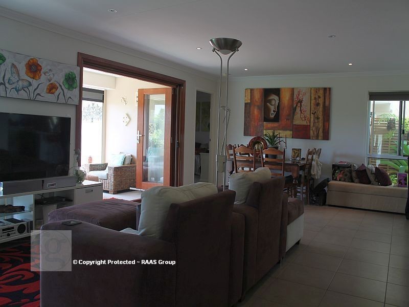 2 Rosabrook Crescent, Ormeau QLD 4208