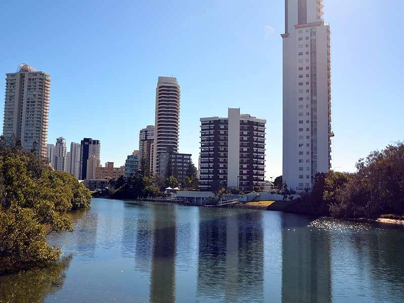 5/3490 Main Beach Parade, Main Beach QLD 4217