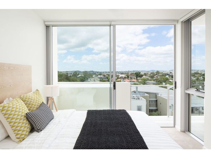 102/11-17 Lytton Road, East Brisbane QLD 4169