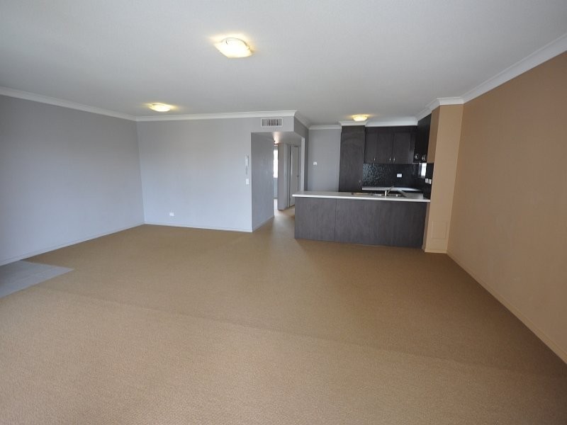 33 Clark St, Biggera Waters QLD 4216