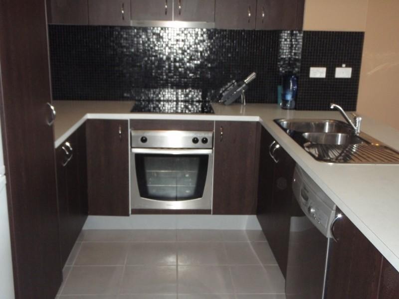 33 Clark St, Biggera Waters QLD 4216