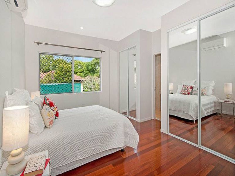 7 Doyle Street, Coorparoo QLD 4151