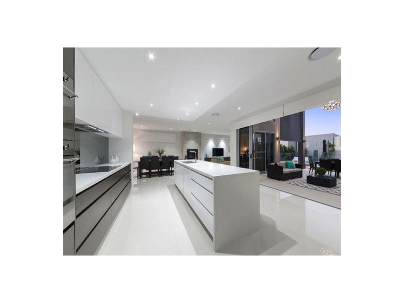 Hope Island QLD 4212