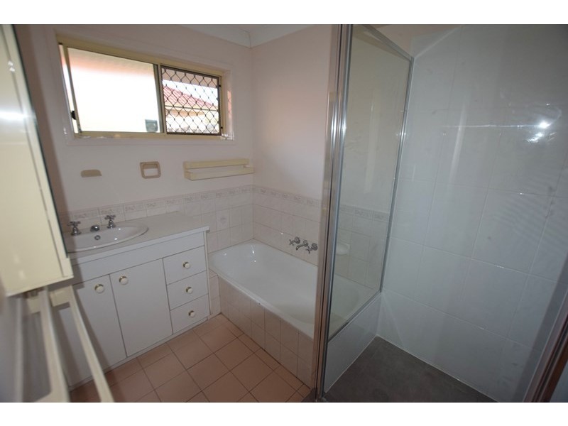 16 Maple Crescent, Camira QLD 4300
