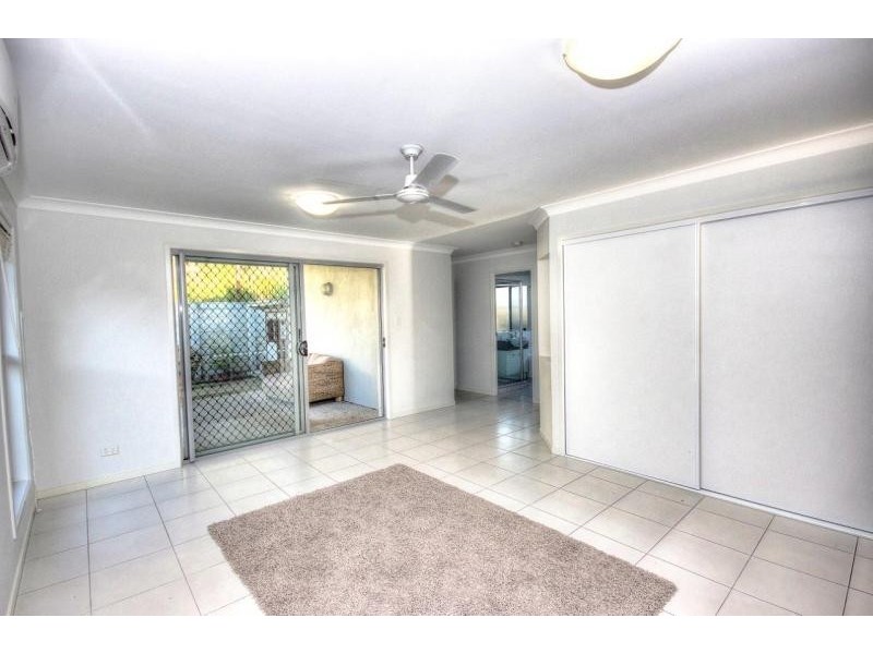 21 Riverstone Cresent, Little Mountain QLD 4551