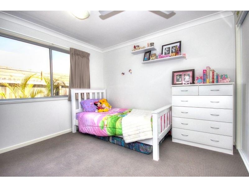21 Riverstone Cresent, Little Mountain QLD 4551
