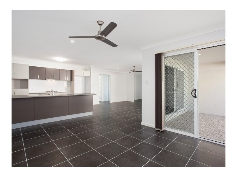 1/13 oriole street, Griffin QLD 4503