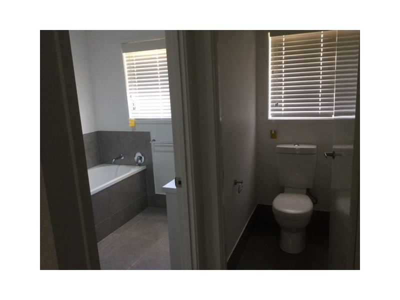 27/28 Fortune Street, Coomera QLD 4209