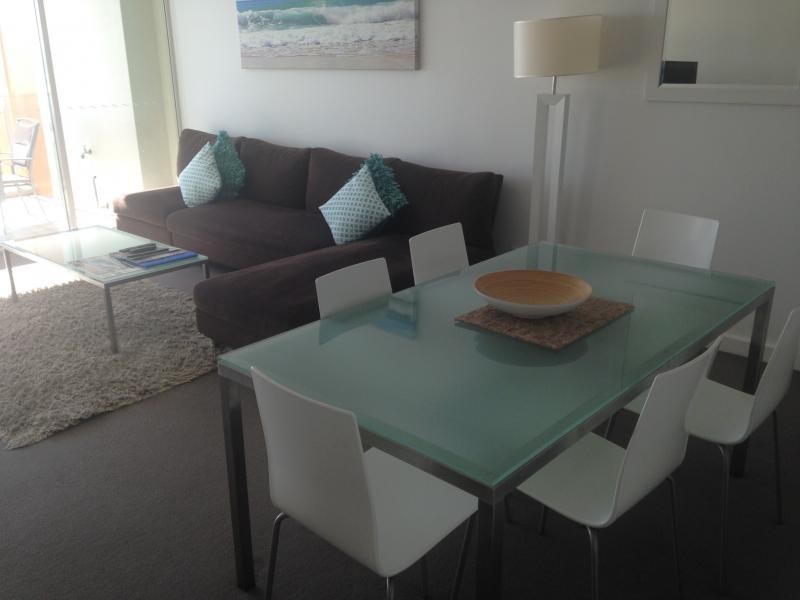 409/2 Creek Street, Kirra QLD 4225